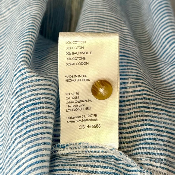 Pilcro Peasant Anthropologie Long Sleeve Button Down Blue Cropped Blouse Small - Picture 6 of 6